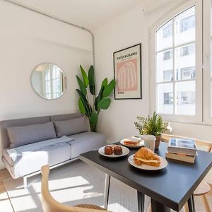 Hom I Departamento 1D1B En Iconico Barrio De Santiago